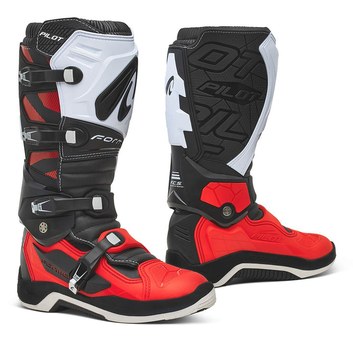 Forma Pilot  Boot