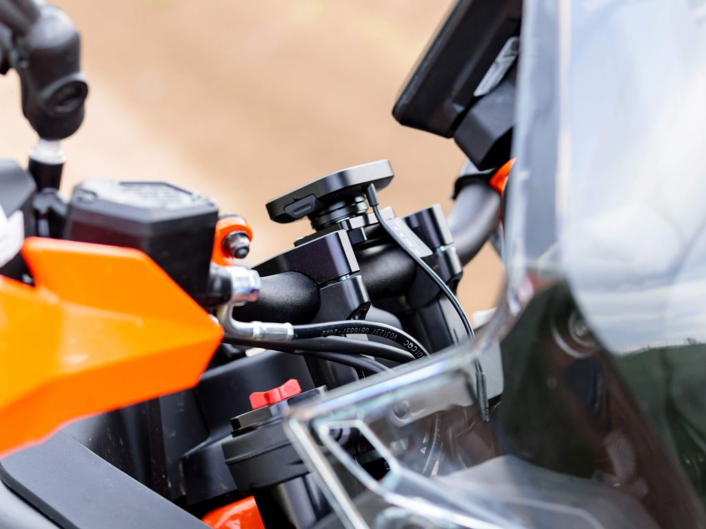 Handlebar Top Clamp with AMPs Pattern 45x90
