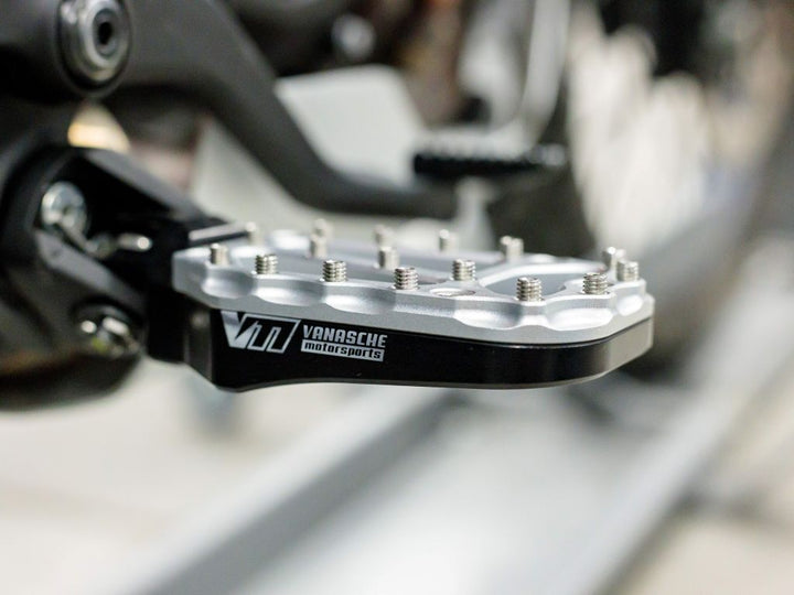KTM 390 Footpegs